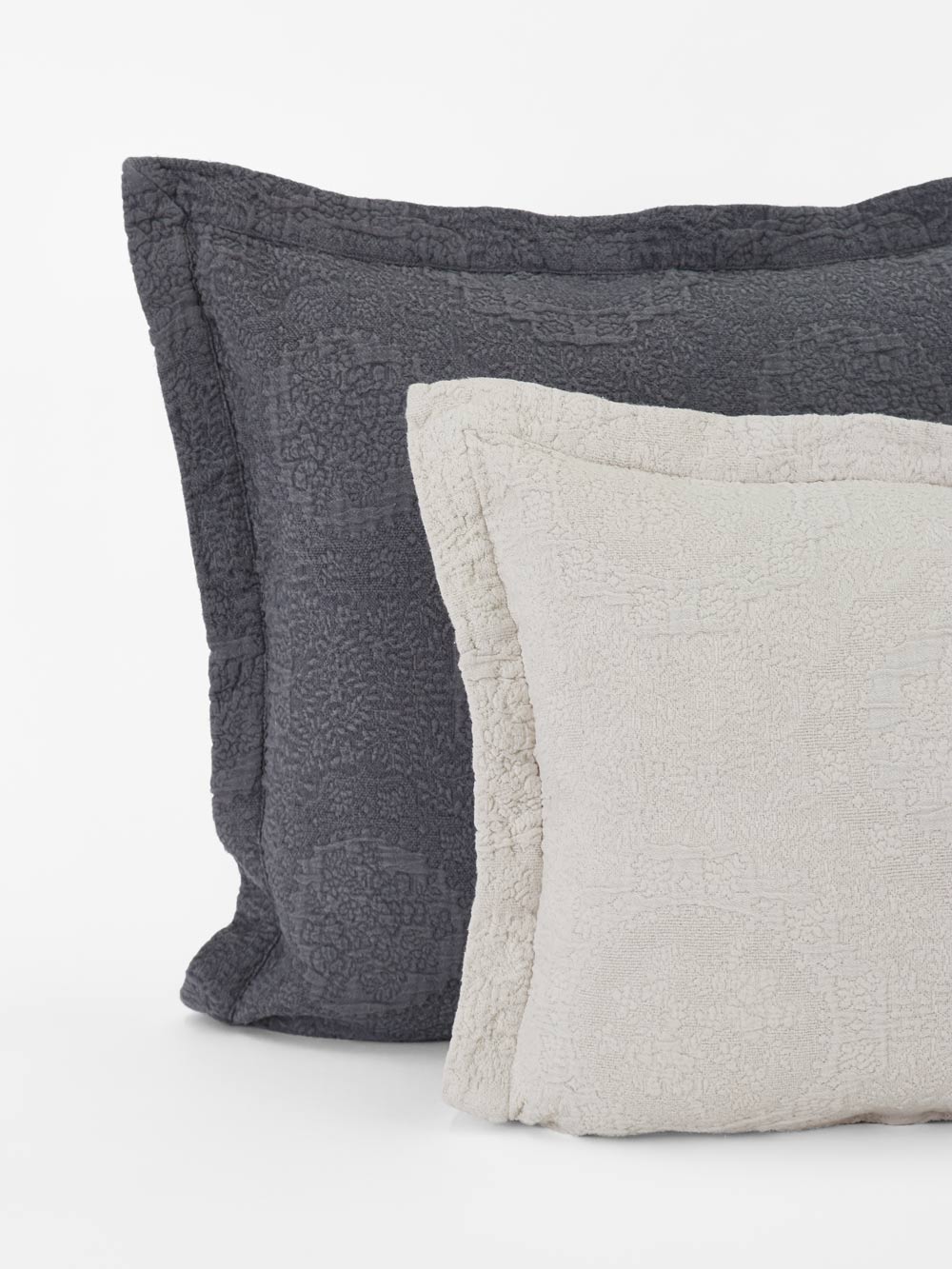 Antik Matelasse Decorative Pillow - Iris
