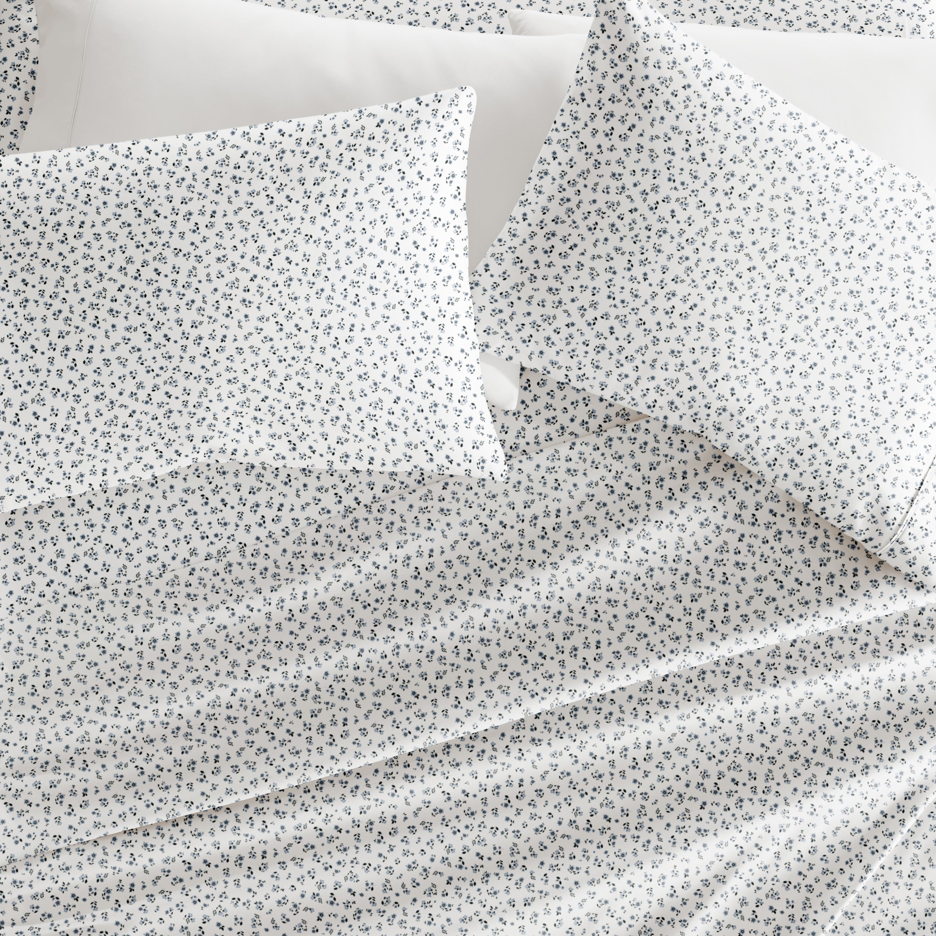 Ditsy Floral Light Blue 4-Piece Pattern Sheet Set