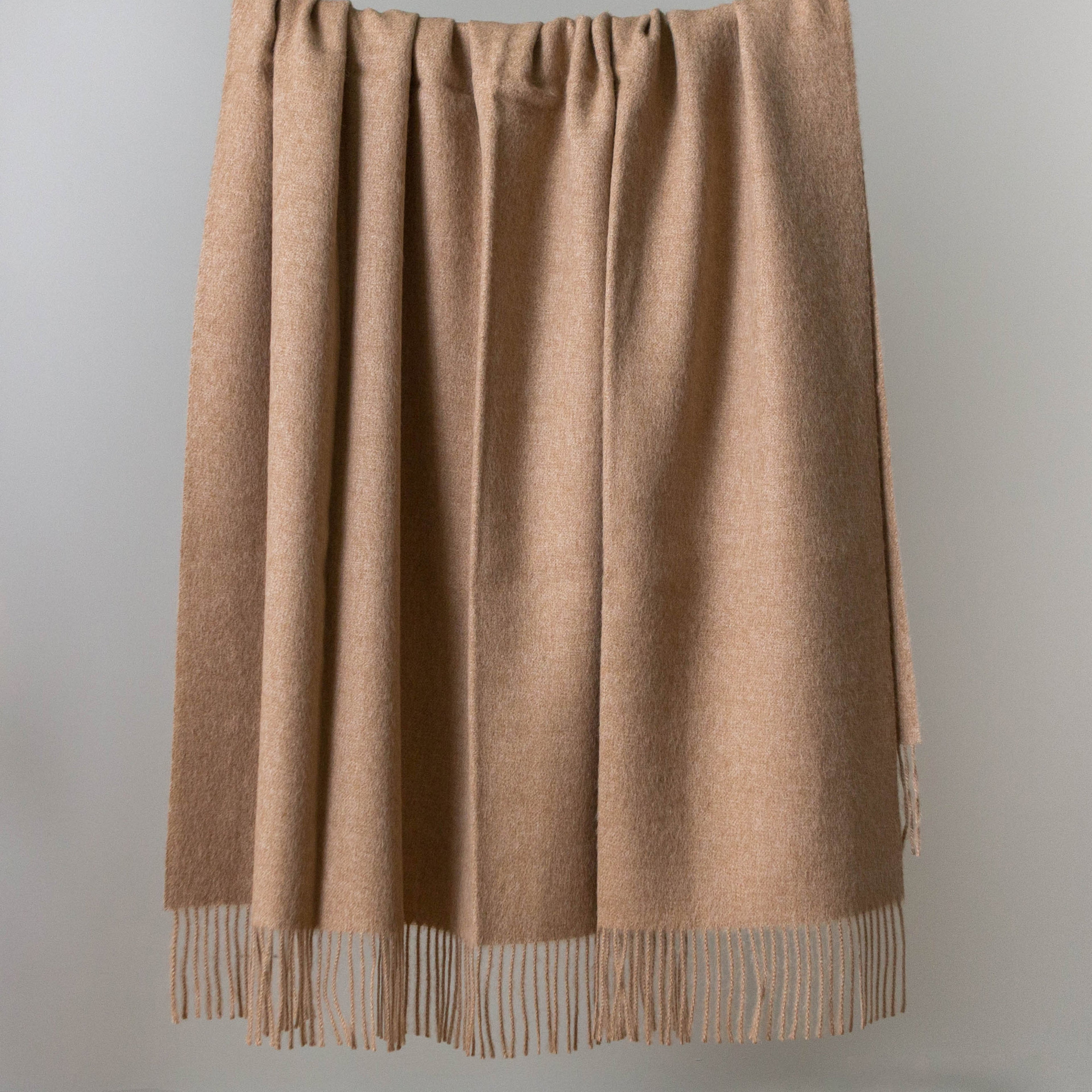 Avocado Green Mattress Alpaca Wool Throws blankets camel