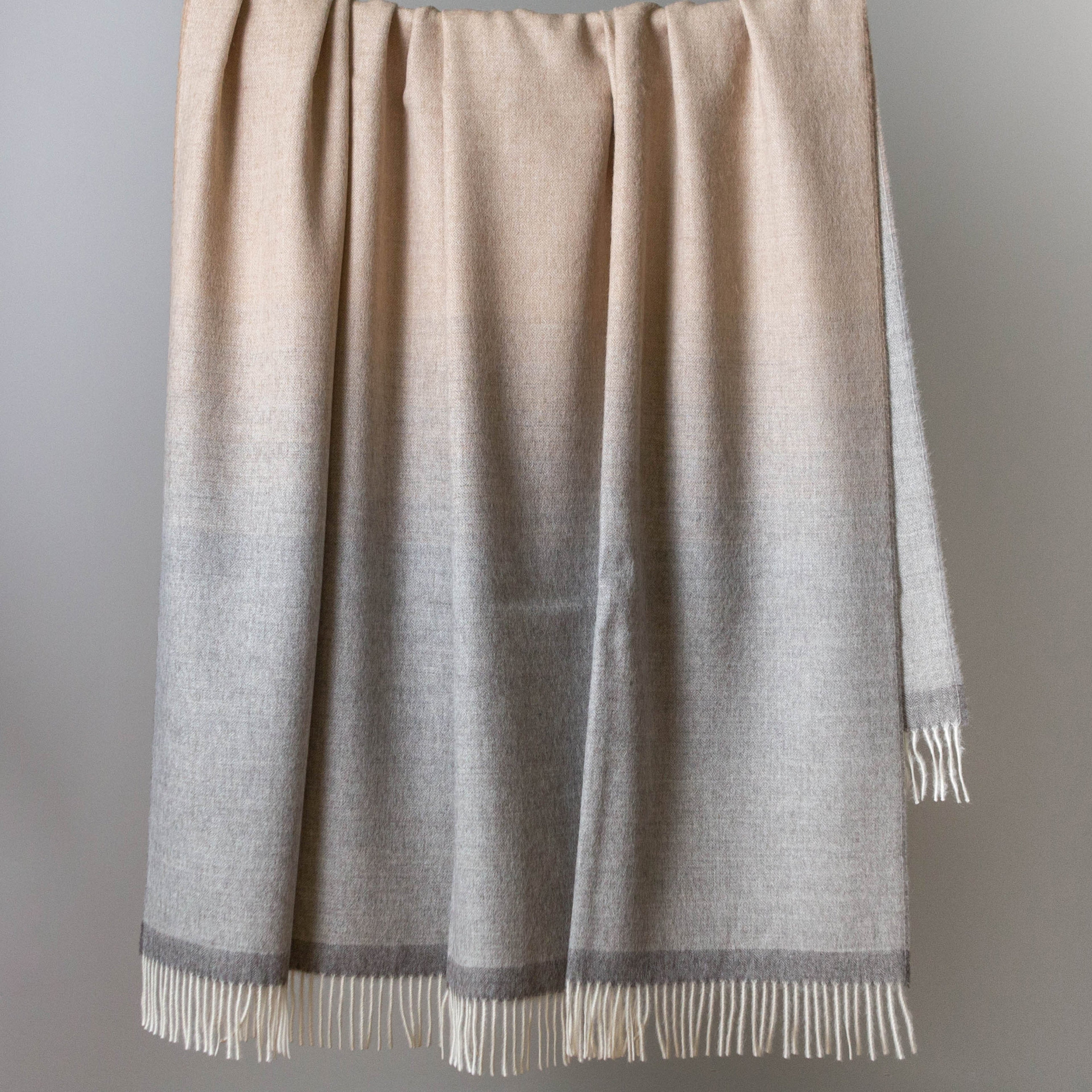 Avocado Green Mattress Alpaca Wool Throws blankets grey natural fade ombre
