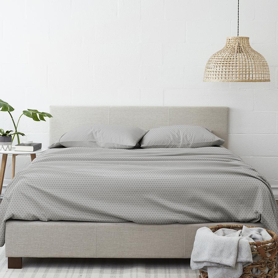Honeycomb Patterned Sheet Set