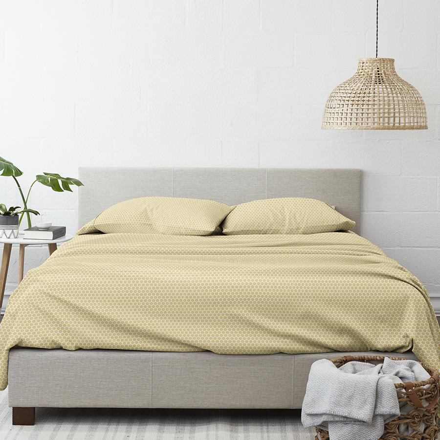 Honeycomb Patterned Sheet Set