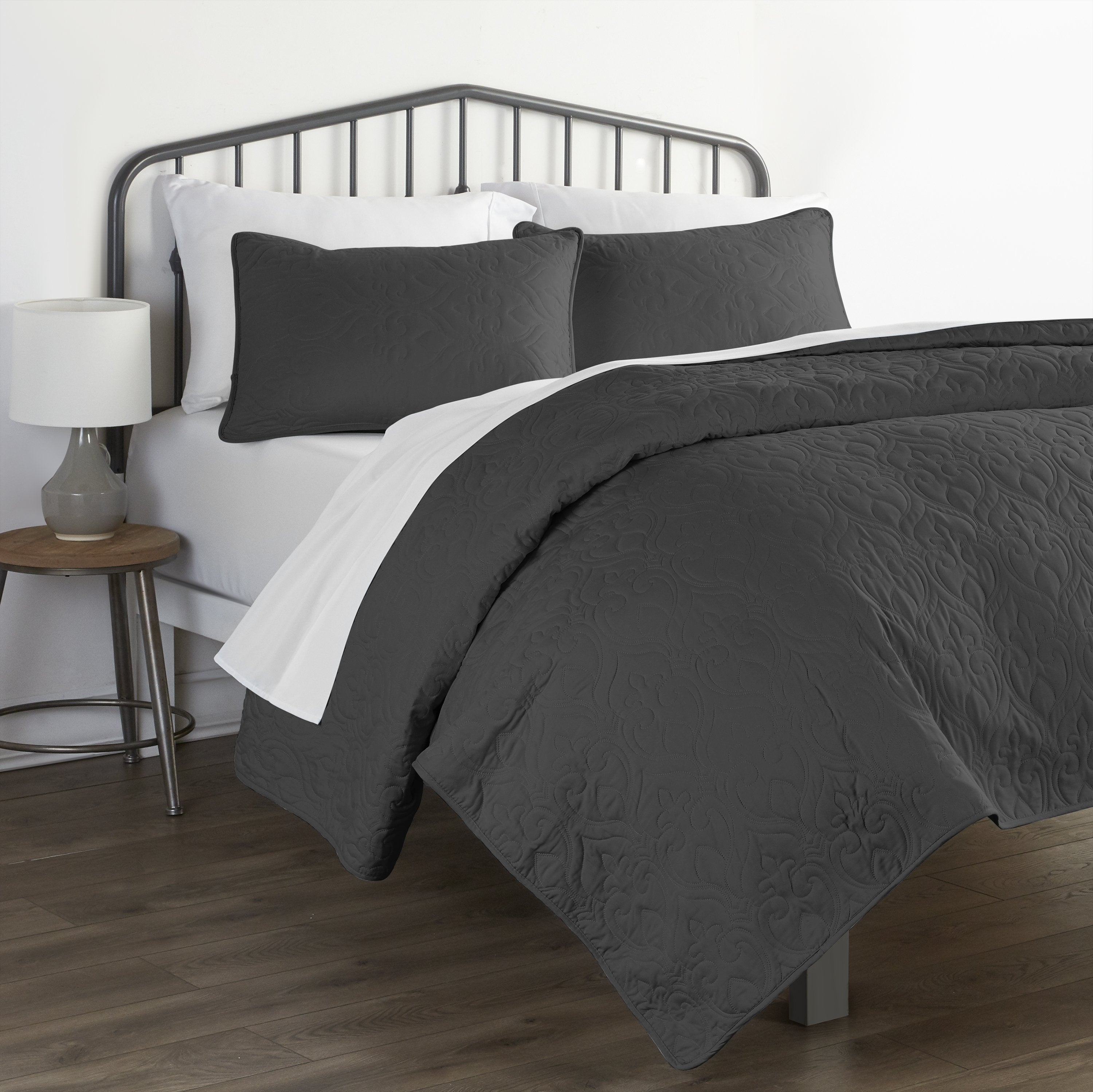 Ultra Soft Damask Pattern Quilt Coverlet 3 Piece Set