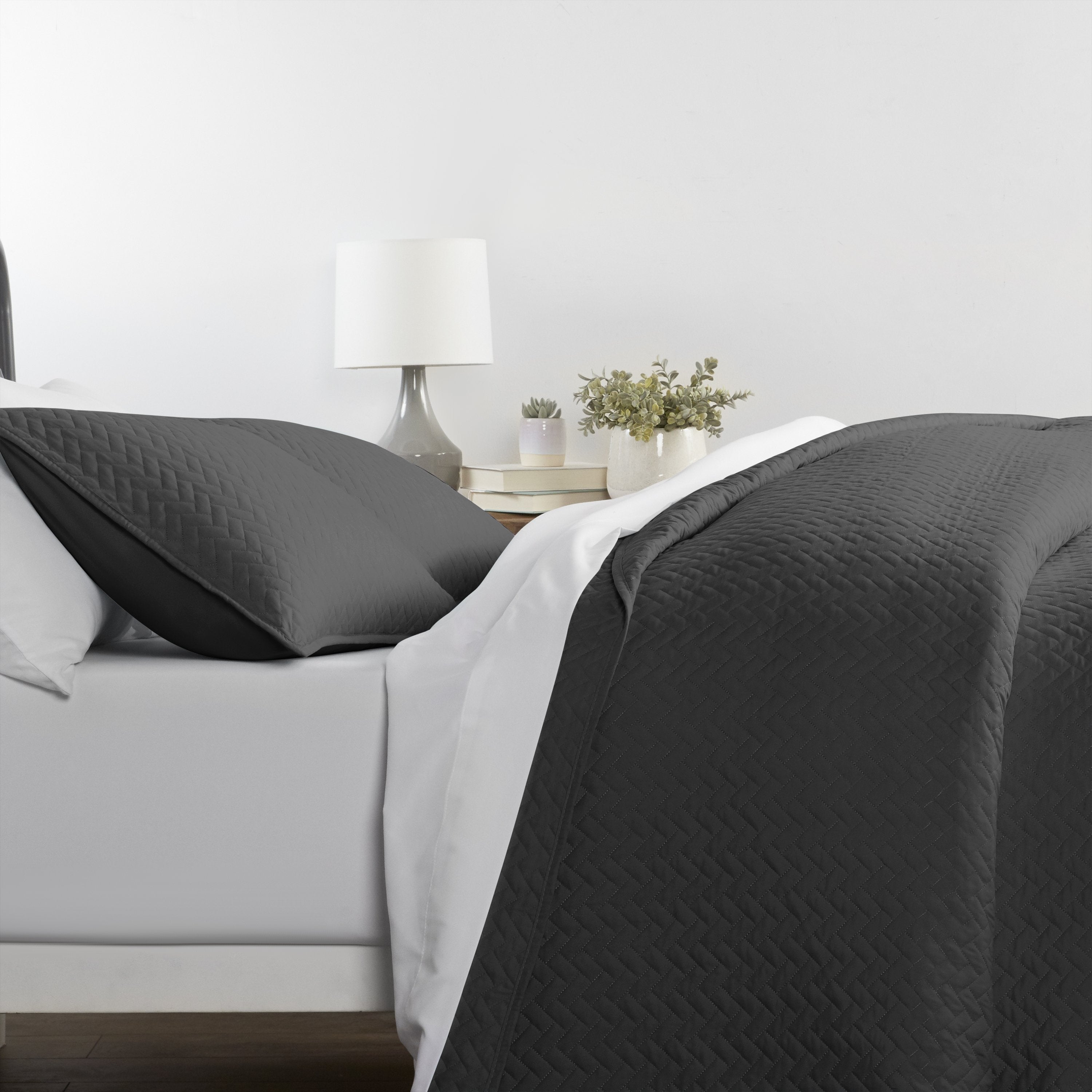 Ultra Soft Herring Pattern Quilted Coverlet 3 Piece Set