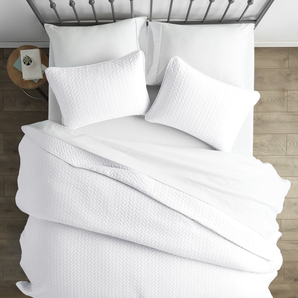 Ultra Soft Herring Pattern Quilted Coverlet 3 Piece Set