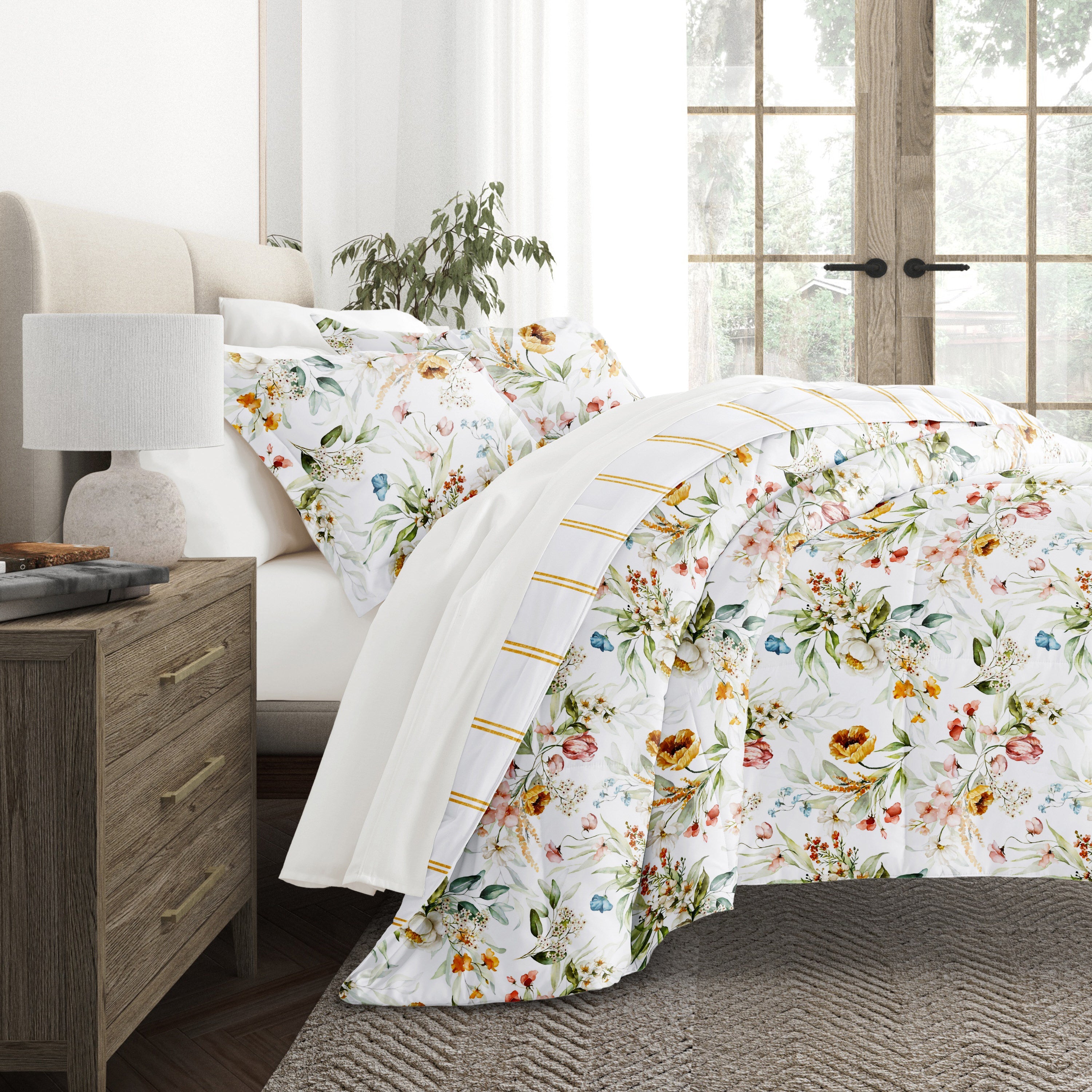 Bedding Bundle-Pattern Comforter Set and Solid Sheet Set