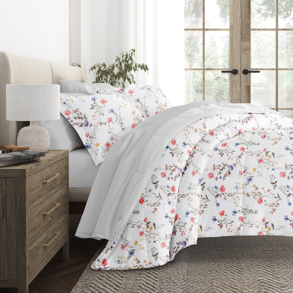 Bedding Bundle-Pattern Comforter Set and Solid Sheet Set