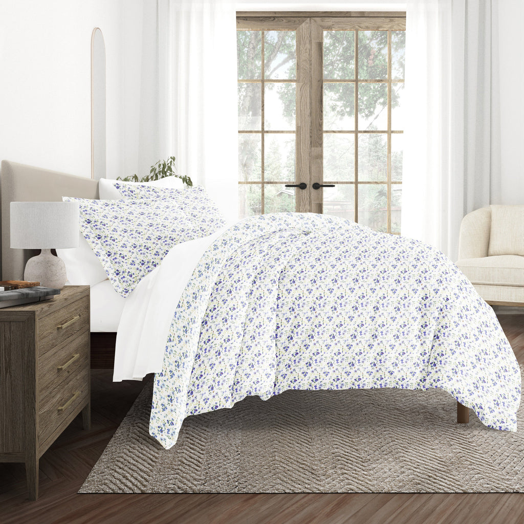 Blossoms Light Blue with White Sheets.Bedding Bundle: Pattern Duvet Cover Set, White Comforter and Solid Sheet Set