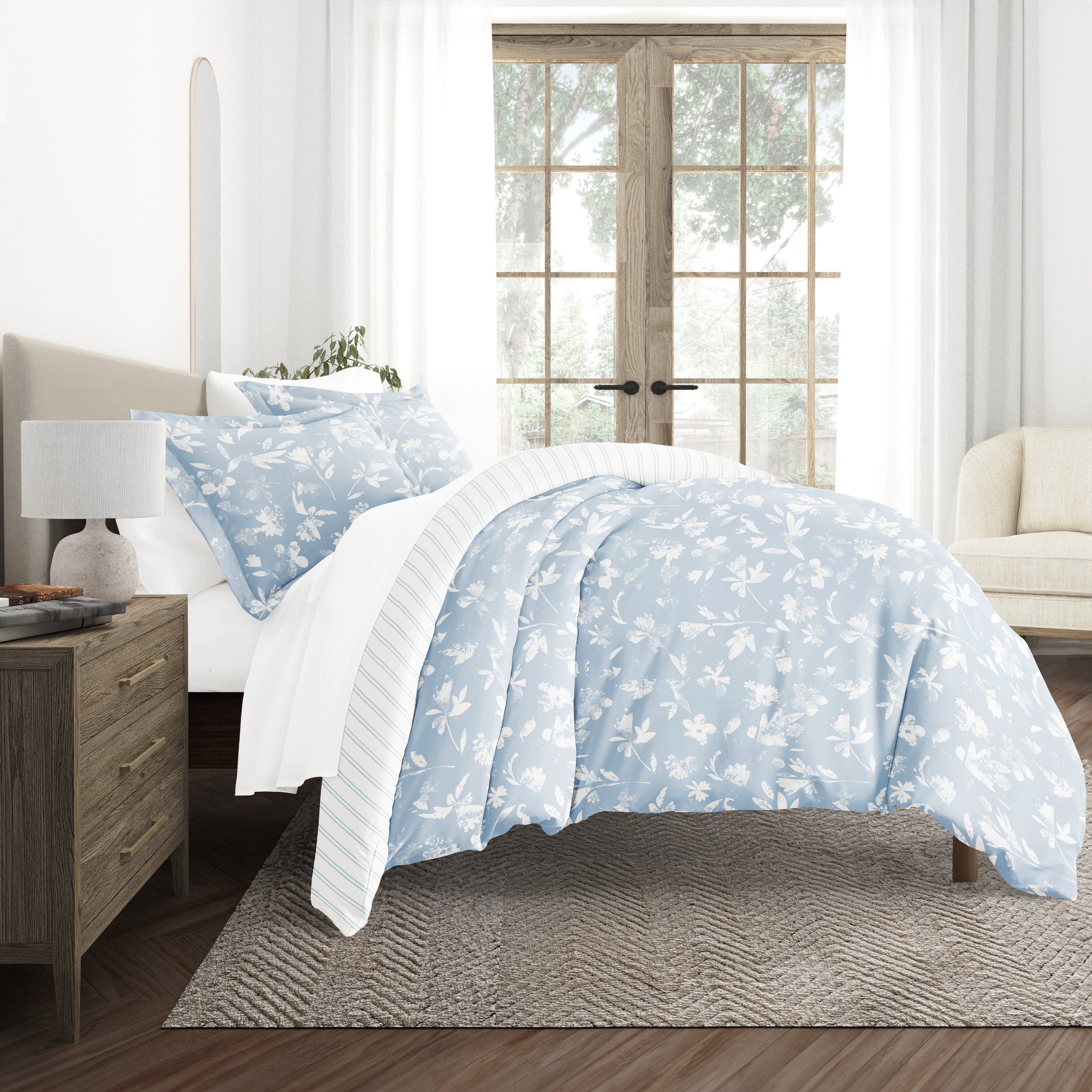 Country Home Light Blue with White Sheets.Bedding Bundle: Pattern Duvet Cover Set, White Comfort and Solid Sheet Set