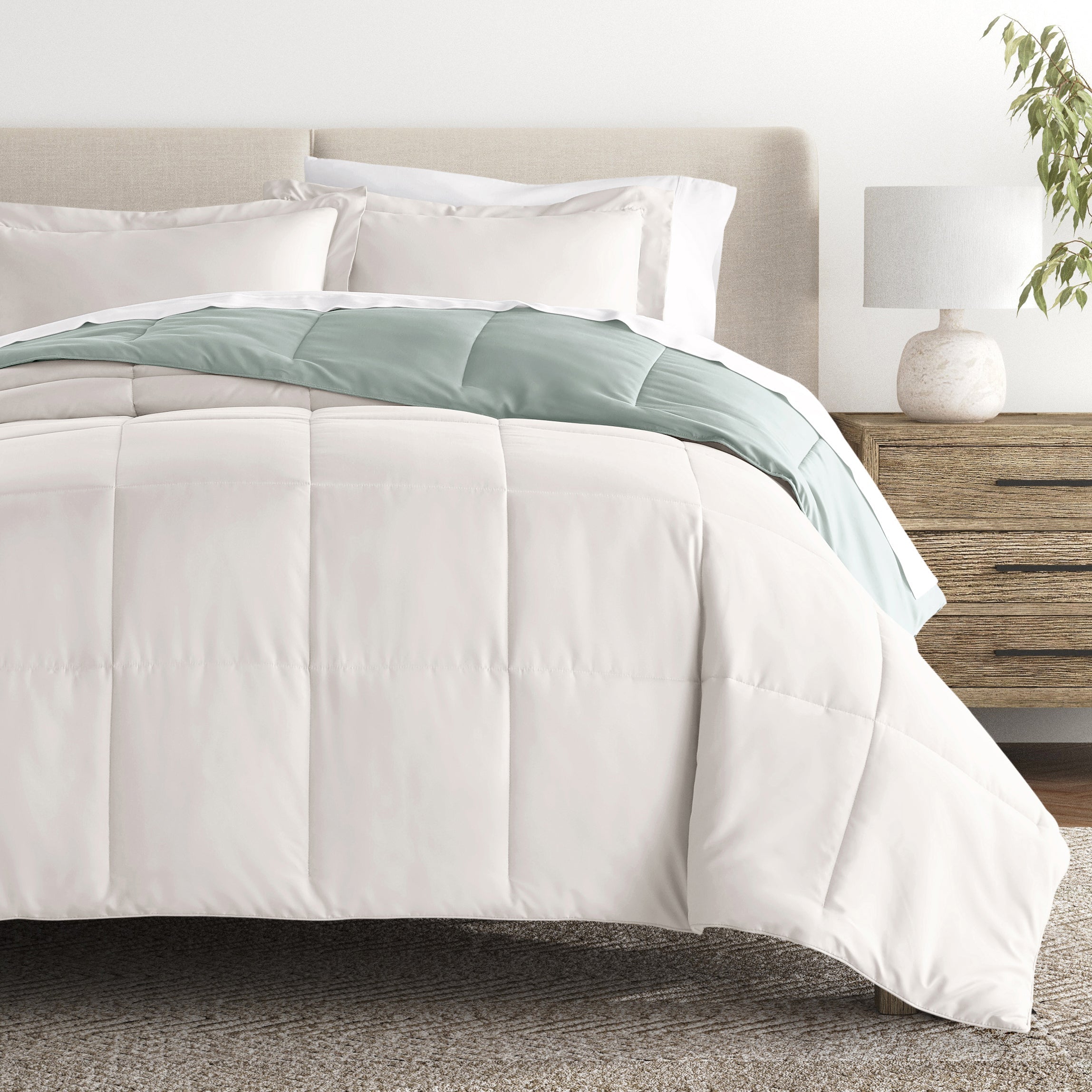 Reversible Down Alternative Comforter 3 Piece