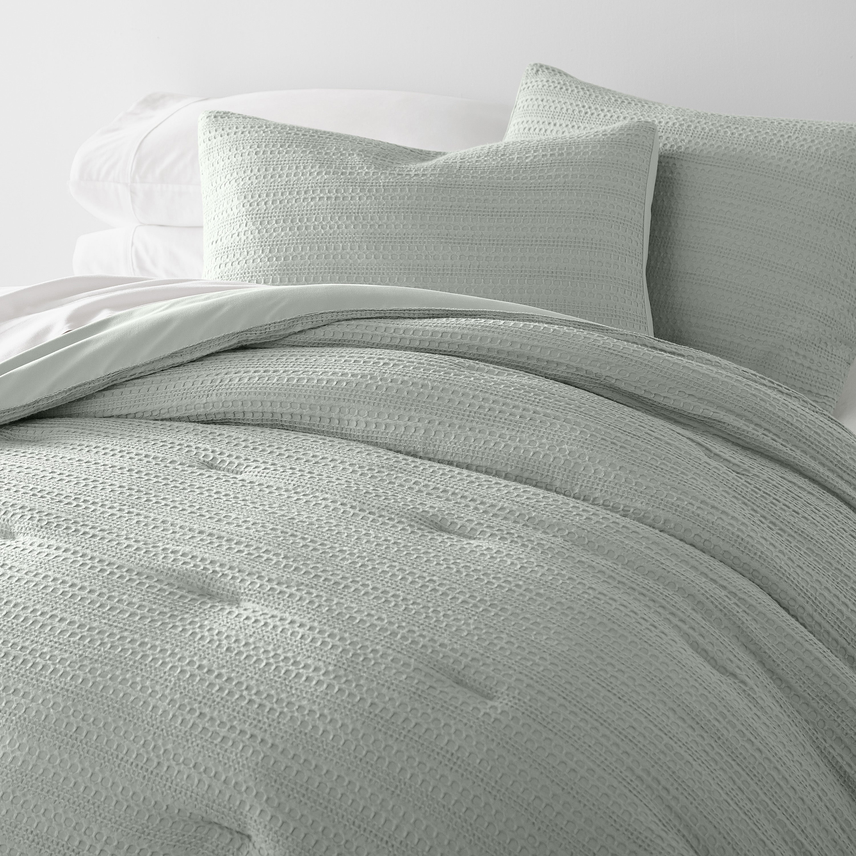 Reversible Down Alternative Comforter 3 Piece