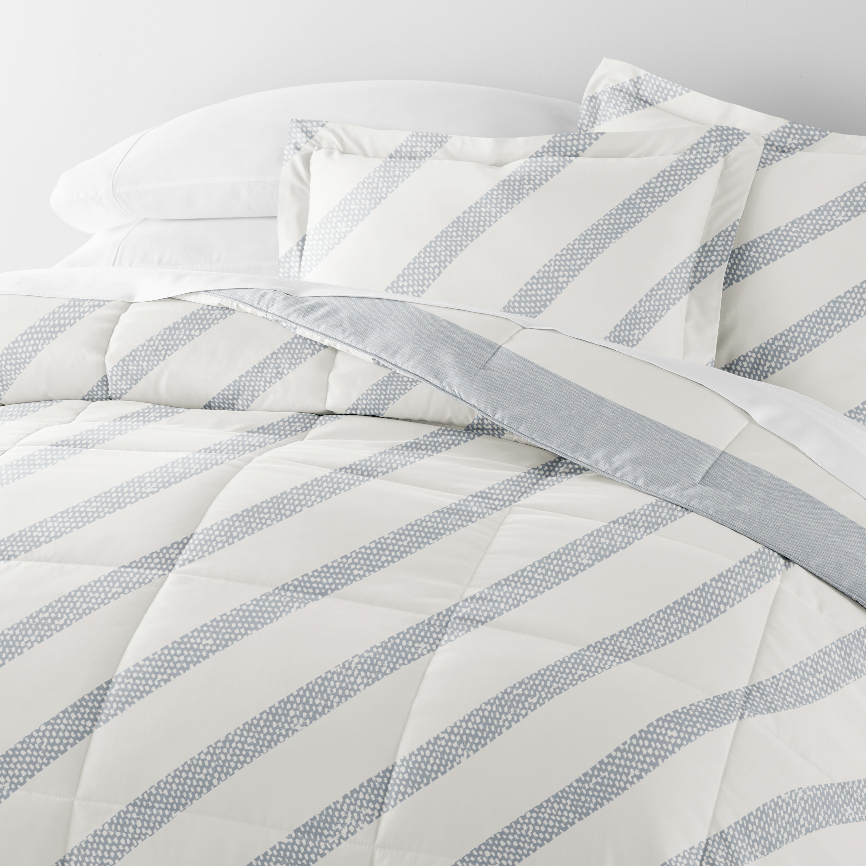 Reversible Down Alternative Comforter 3 Piece