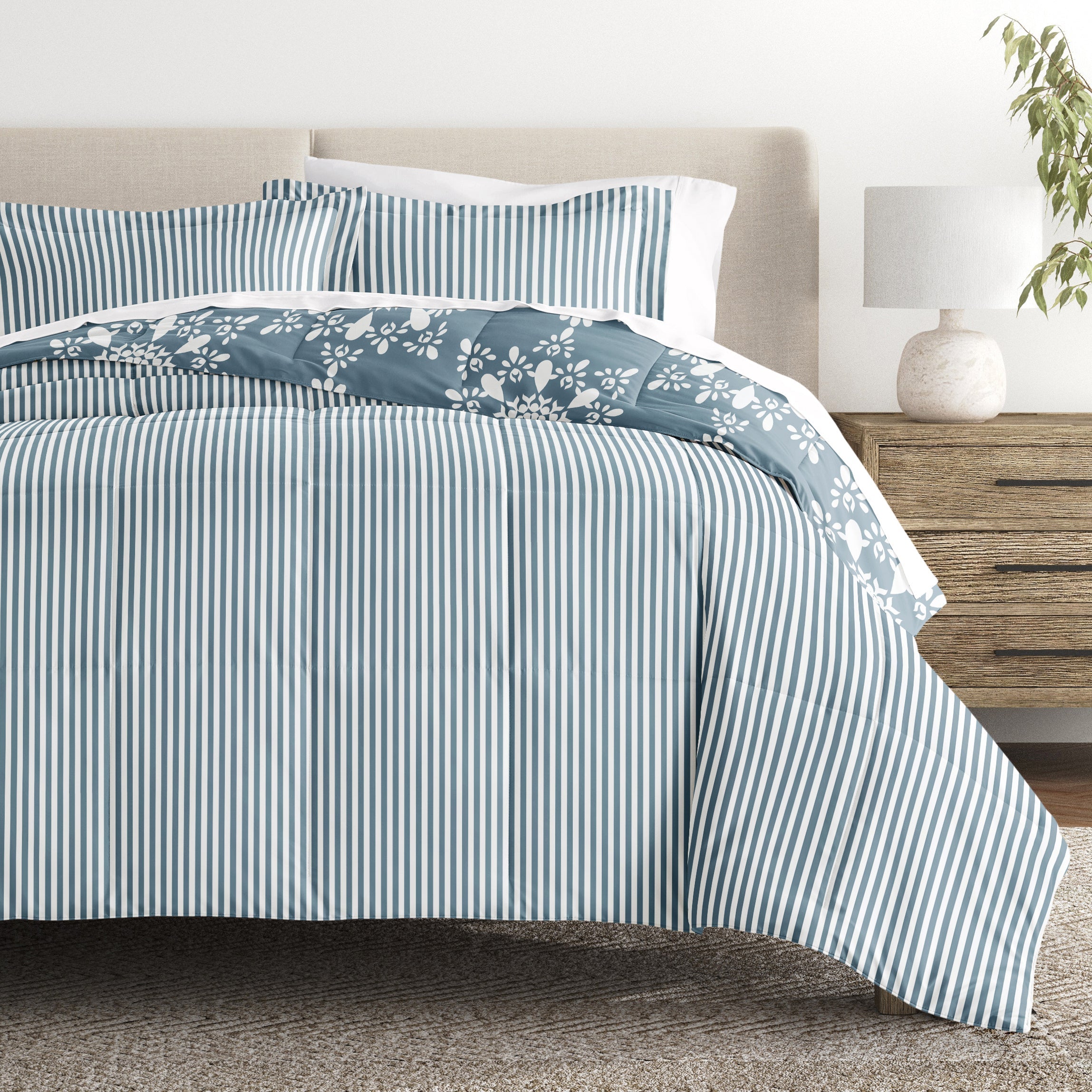 Reversible Down Alternative Comforter 3 Piece
