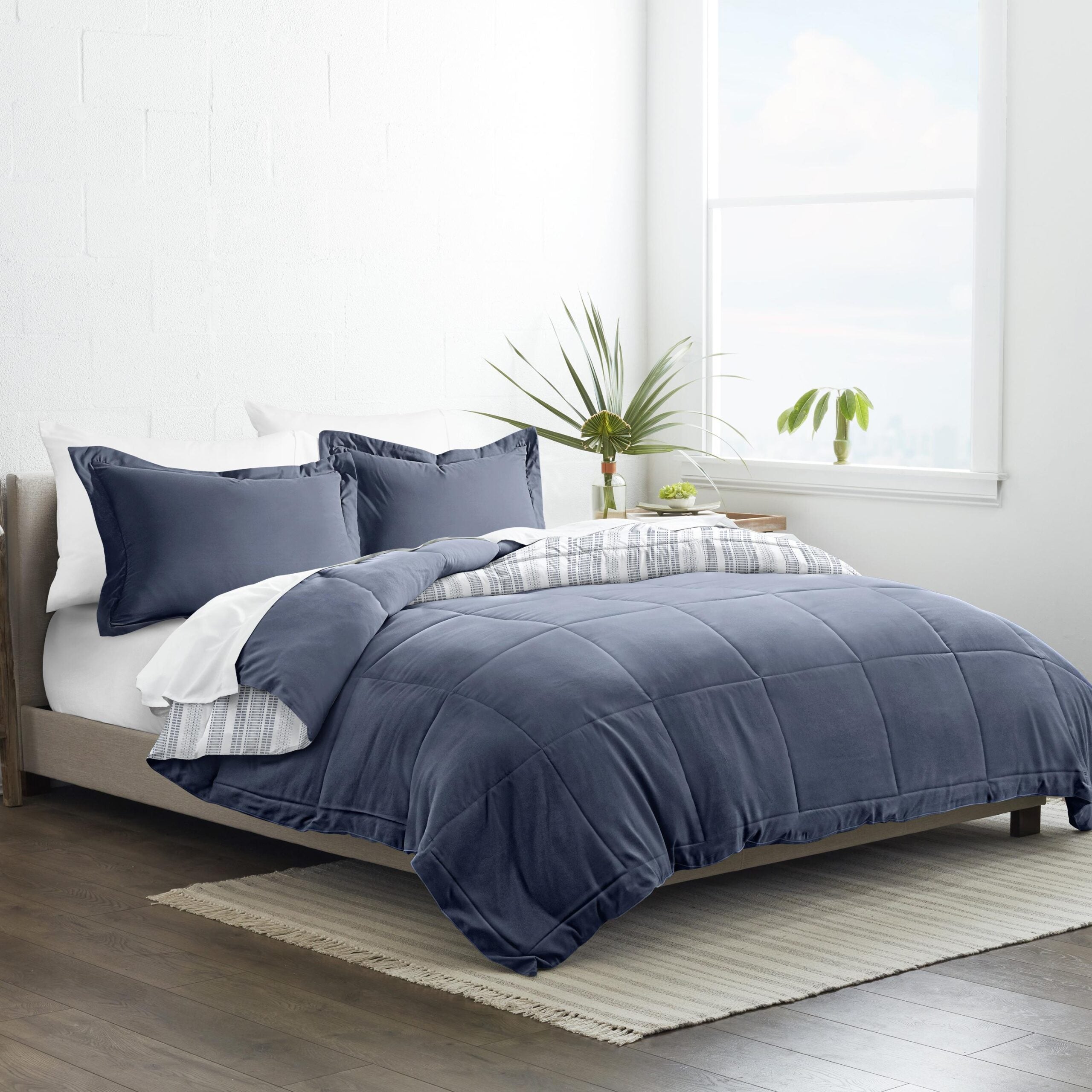 Reversible Down Alternative Comforter 3 Piece