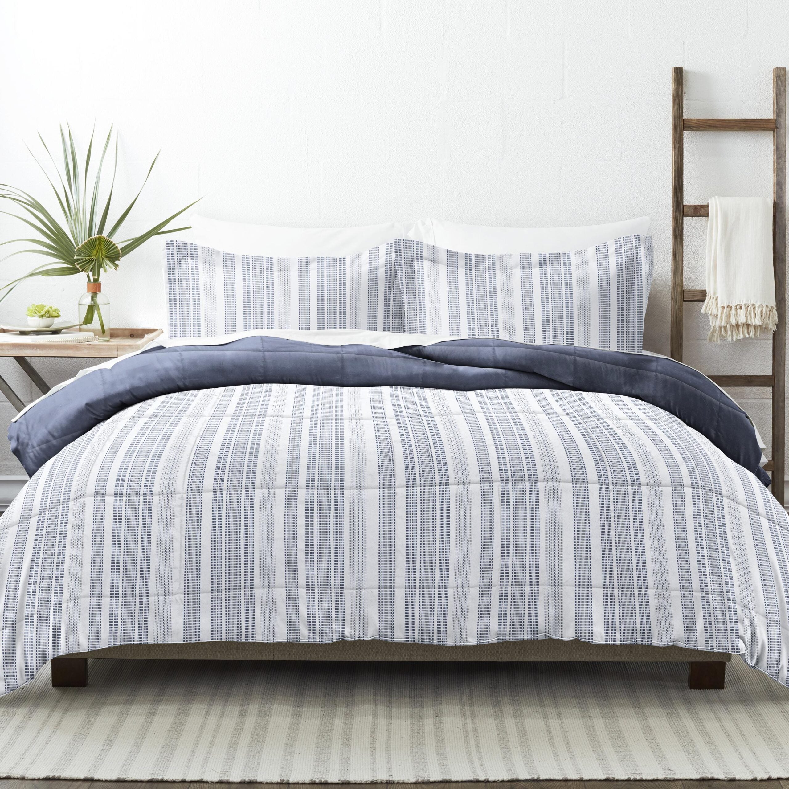 Farmhouse Dreams Navy