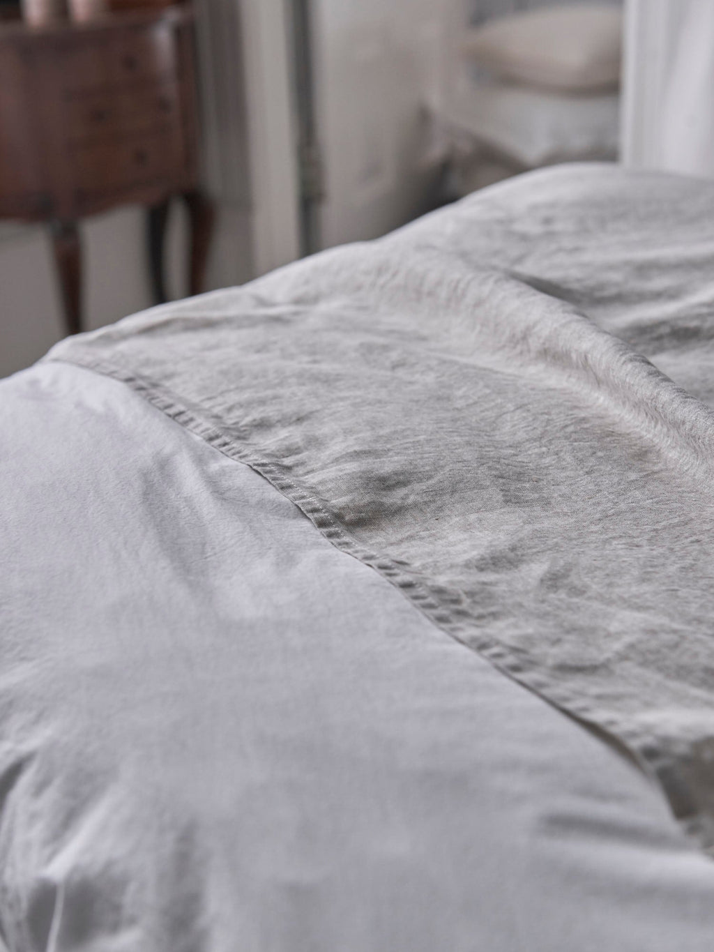Vintage Linen Flat Sheet - Iris